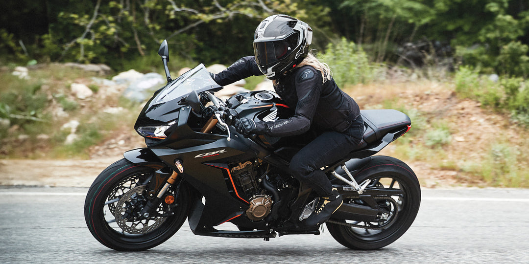 Stella T-GP Plus R V4 Airflow - Motorcycle Jacket | Alpinestars®