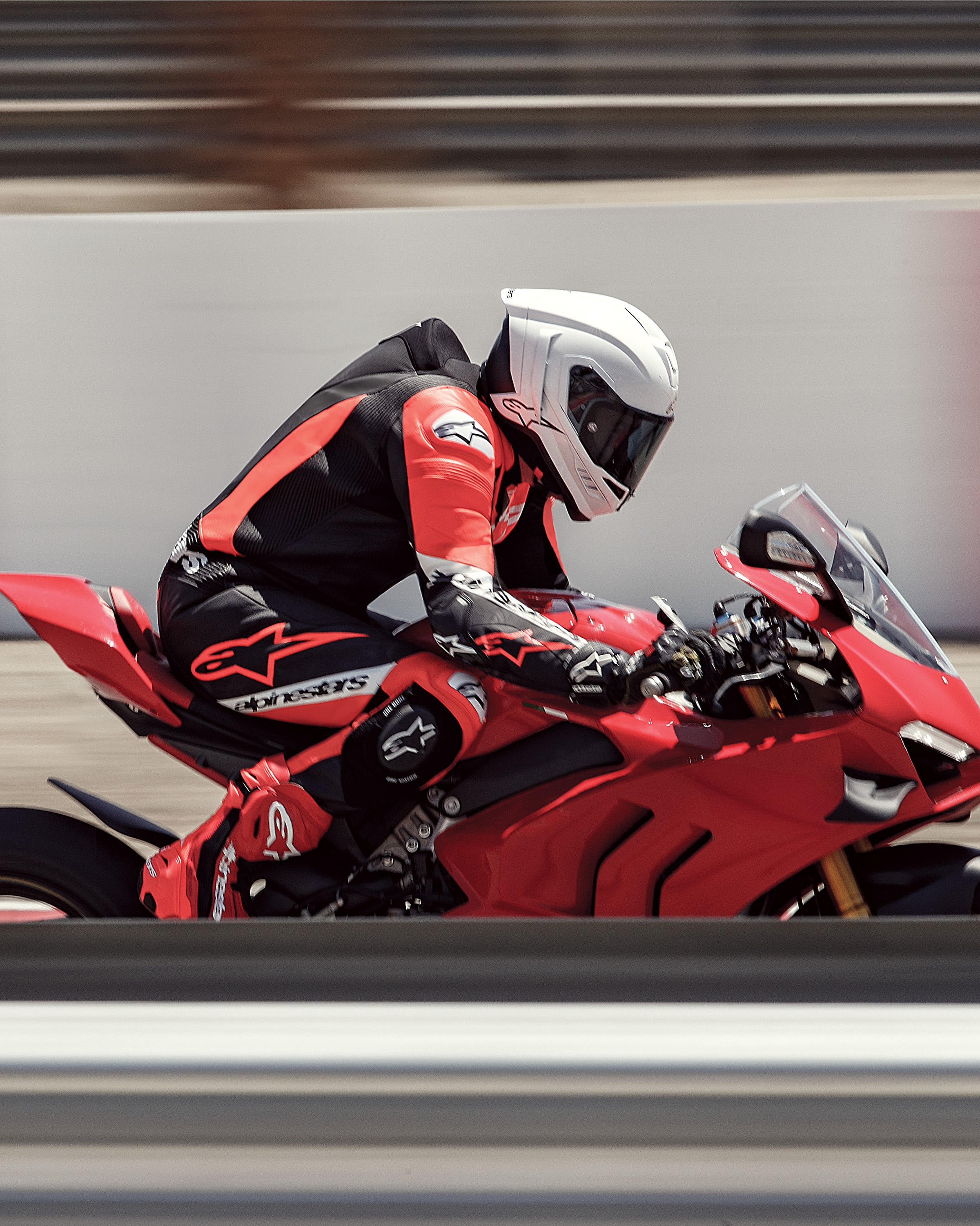 Missile V2 Ward 1-Piece - Motorcycle Suits | Alpinestars®