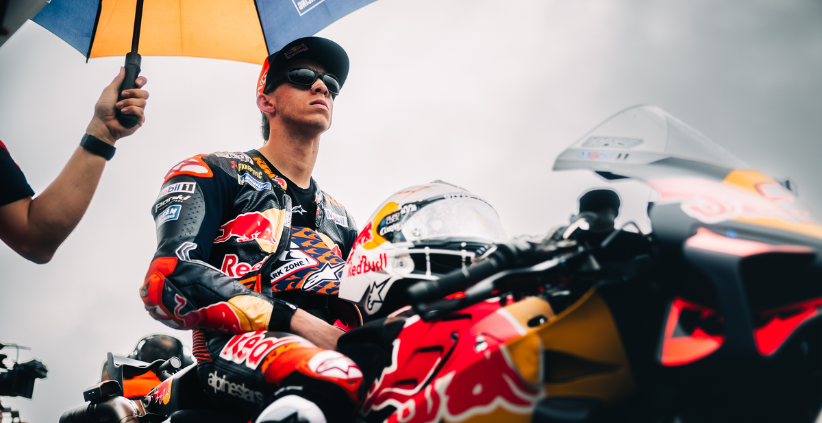 Pedro Acosta waiting for the race start