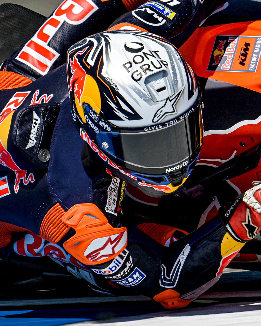 Supertech R10 Solid Helmet