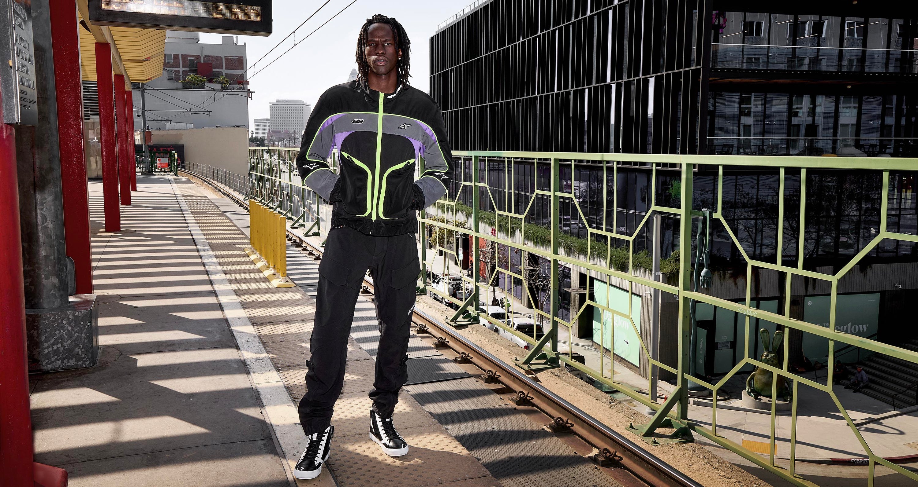 Image 23975299317818