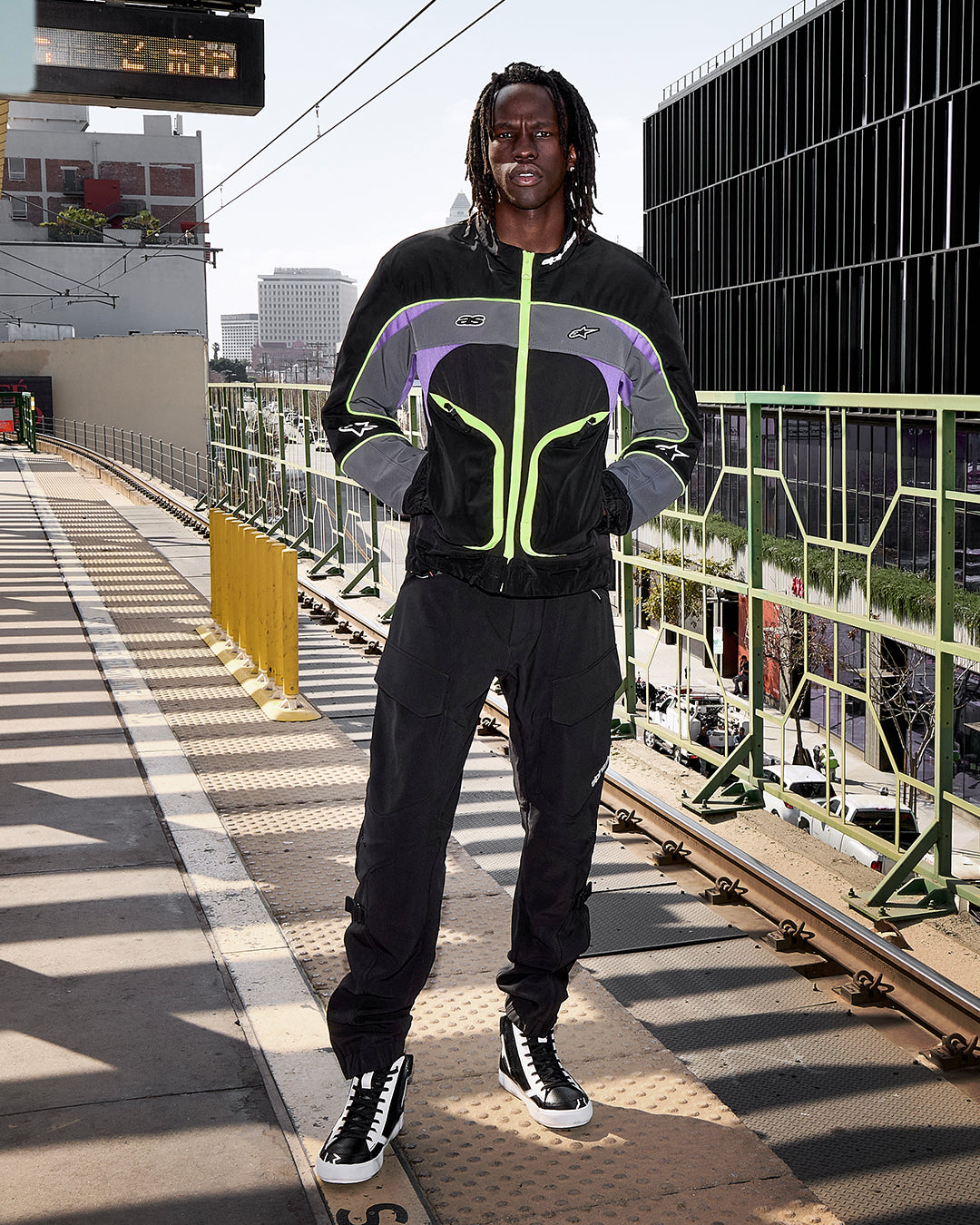 Image 23981317914682