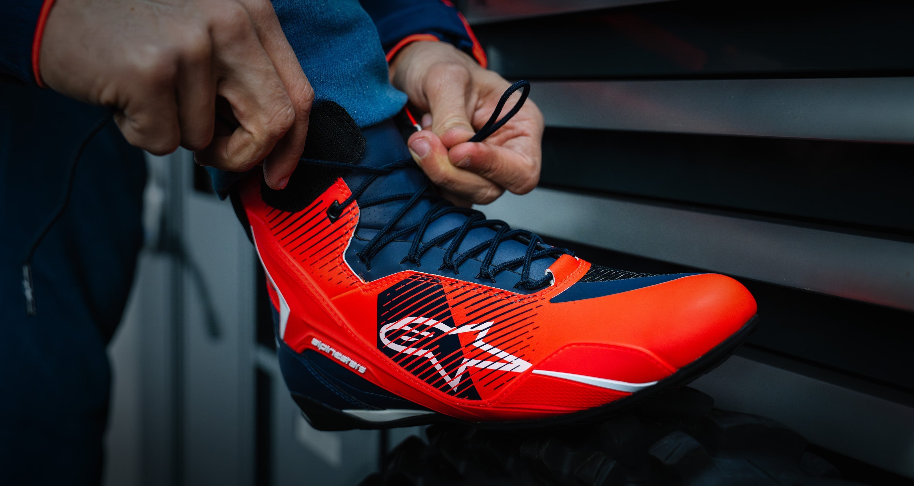 【2025年最新モデル】アルパインスターズ MM93 FASTER-4 10.5 MM93 Faster-4 - Motorcycle Shoes | Alpinestars®