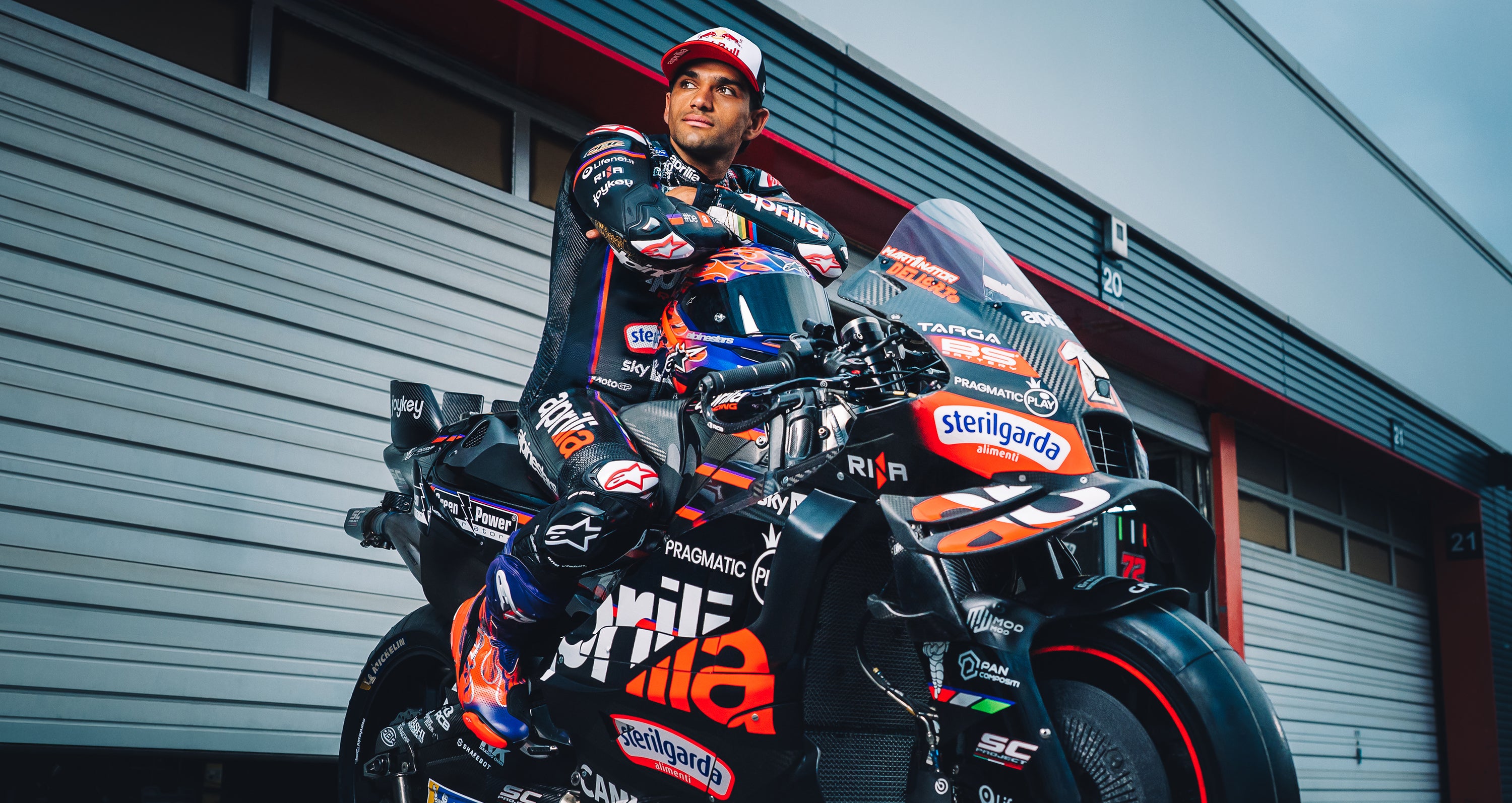 Image 23408425238586