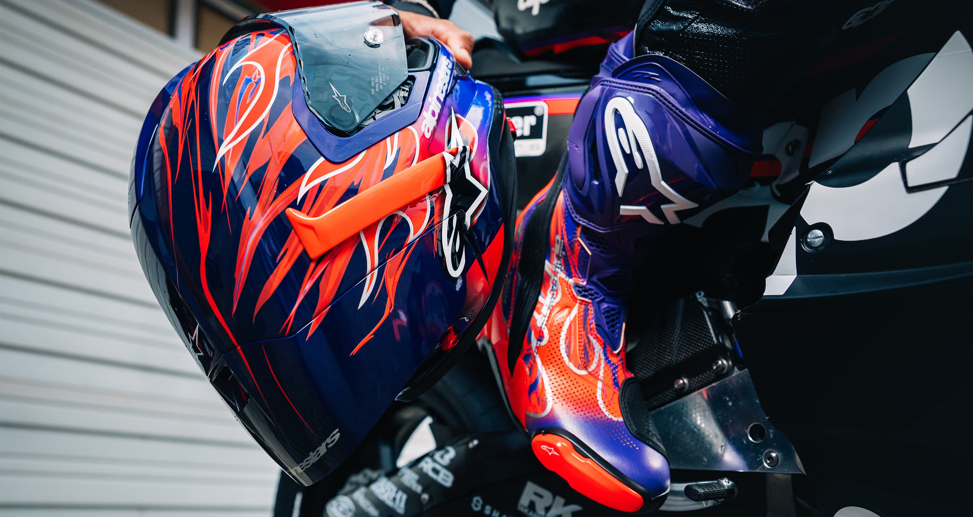 メッヅ Alpinestars Supertech R Jorge Martin Flyte LE Vented Boots – Moto