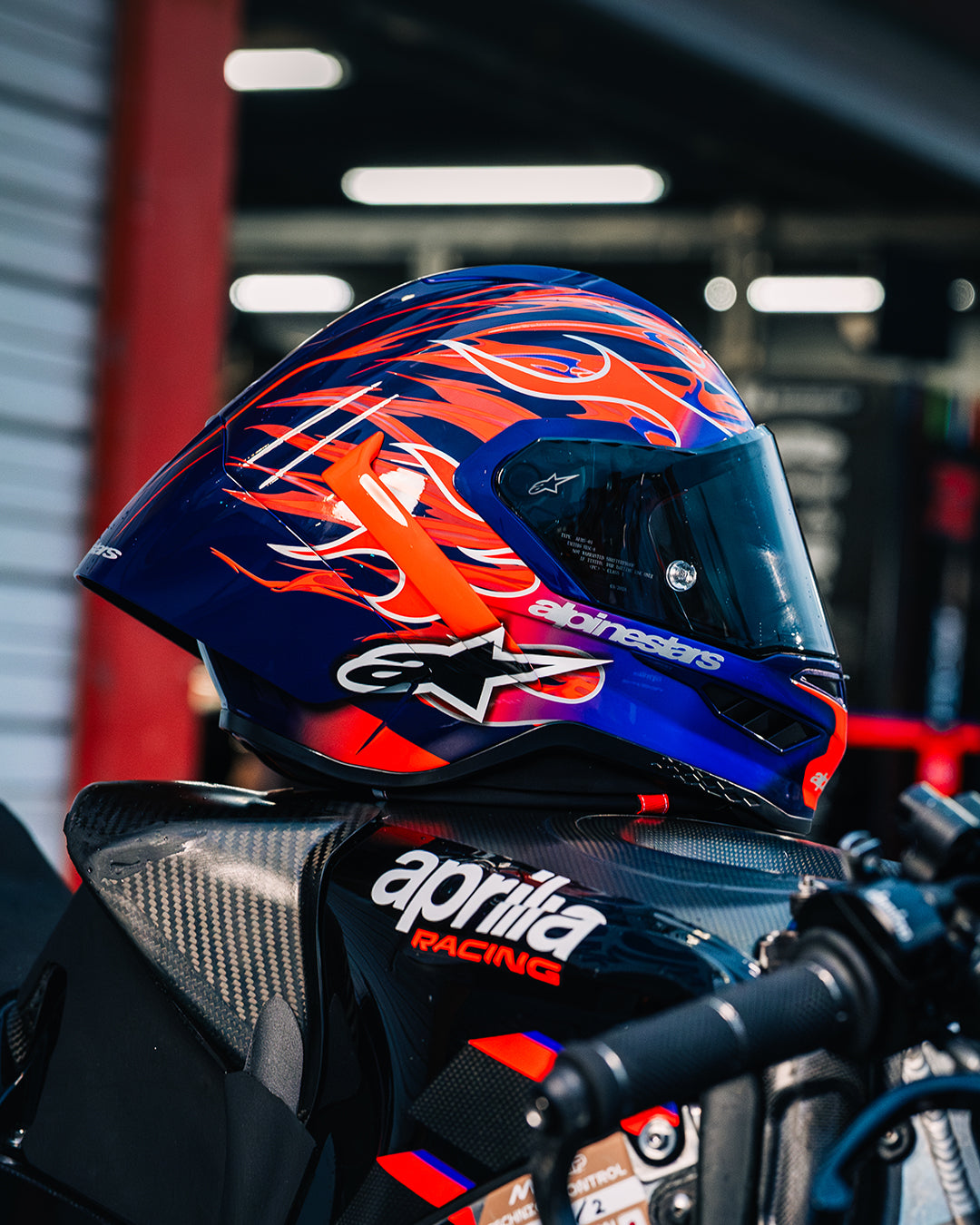 Supertech R10 LE Flyte Helmet | Alpinestars