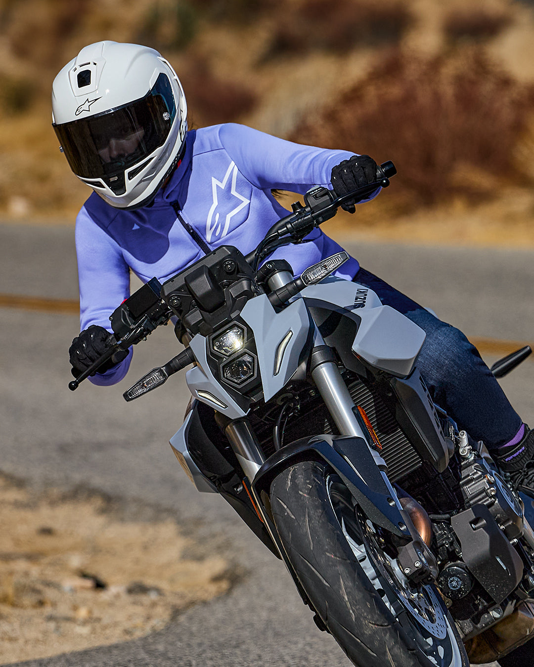 Woman Stella Chrome V2 Sport - Motorcycle Hoodie | Alpinestars®